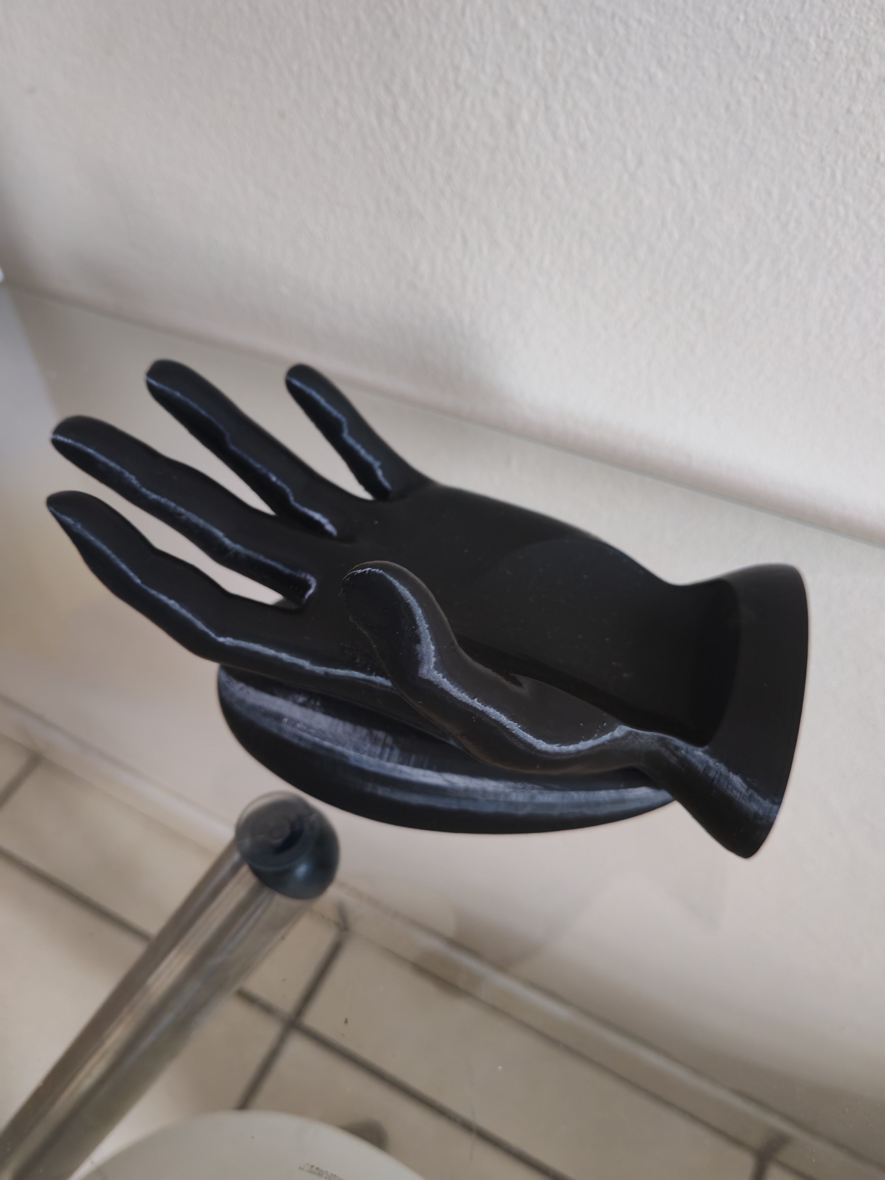 3D Printed Hand Wine Holder – Modern Decorative Bottle Stand for Home & Bar Display